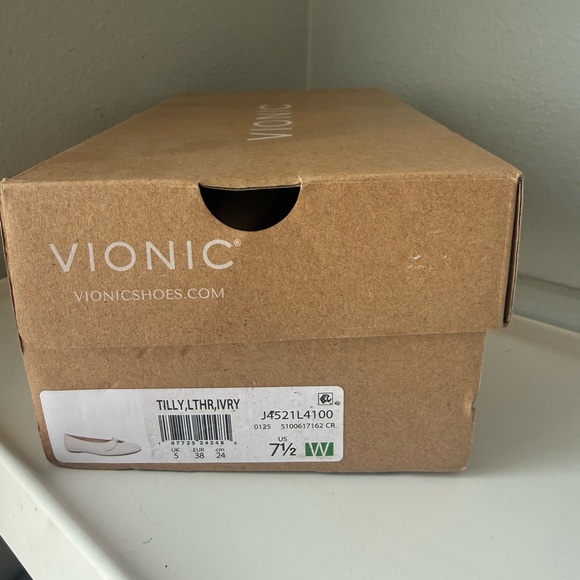 Vionic Cream Women's Flats with Bow Detail - Picture 3 of 4